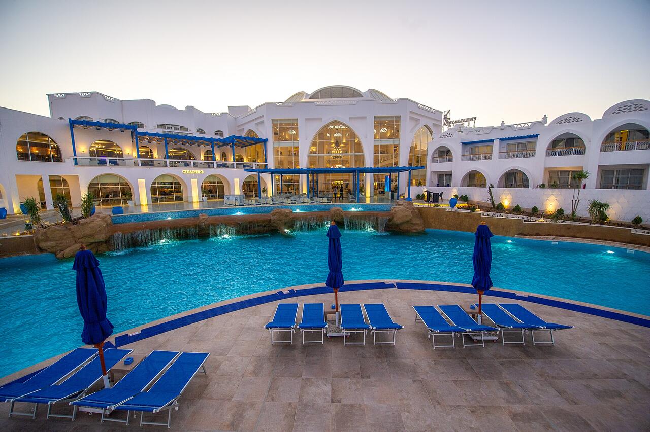 فندق قصر البحر الأحمر البغدادية